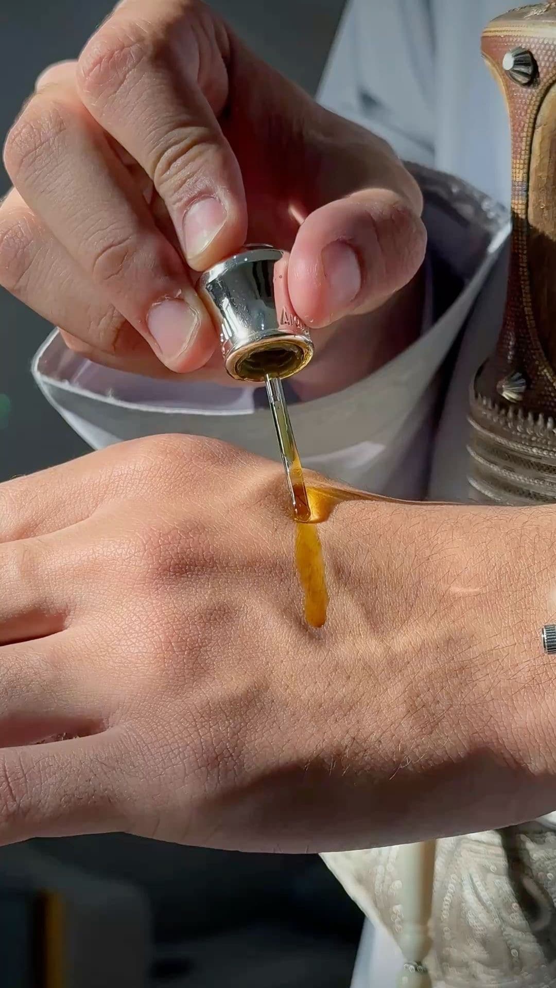 دهن و عطور مركزة